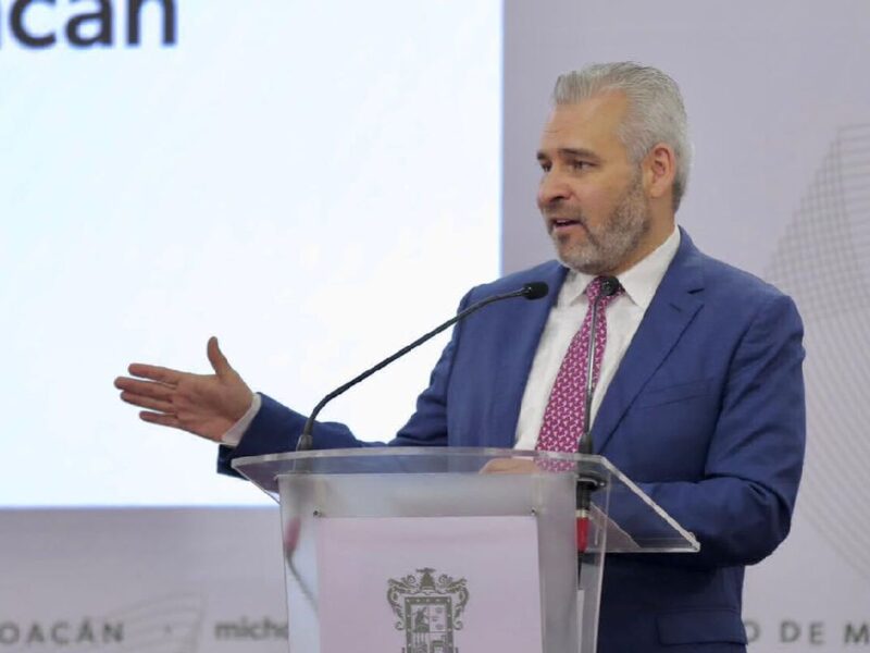 Bedolla anuncia segunda terminal de vehículos en Lázaro Cárdenas Michoacán