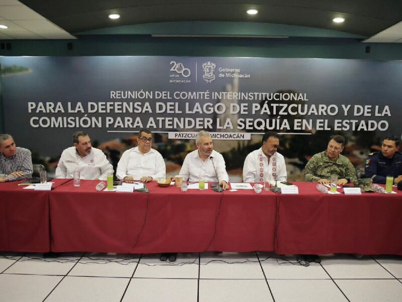 Bedolla llama a crear proyecto para mejorar uso de agua en Páztcuaro