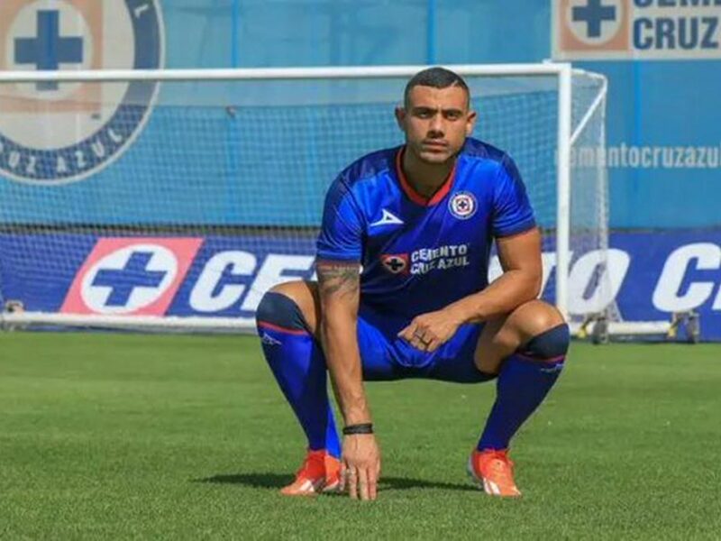 Cruz Azul ficha a delantero Giorgios Giakoumakis