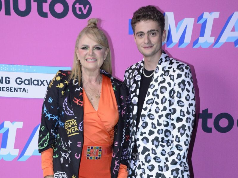Erika Buenfil apoya a su hijo y su salida de la actuación