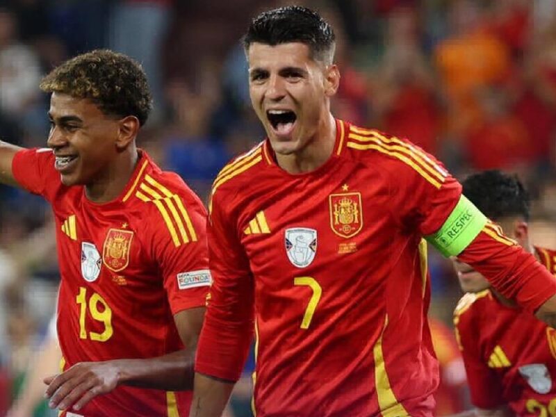 España llega a octavos de final tras vencer a Italia