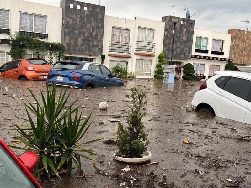 intensas lluvias causa inundaciones en Chalco