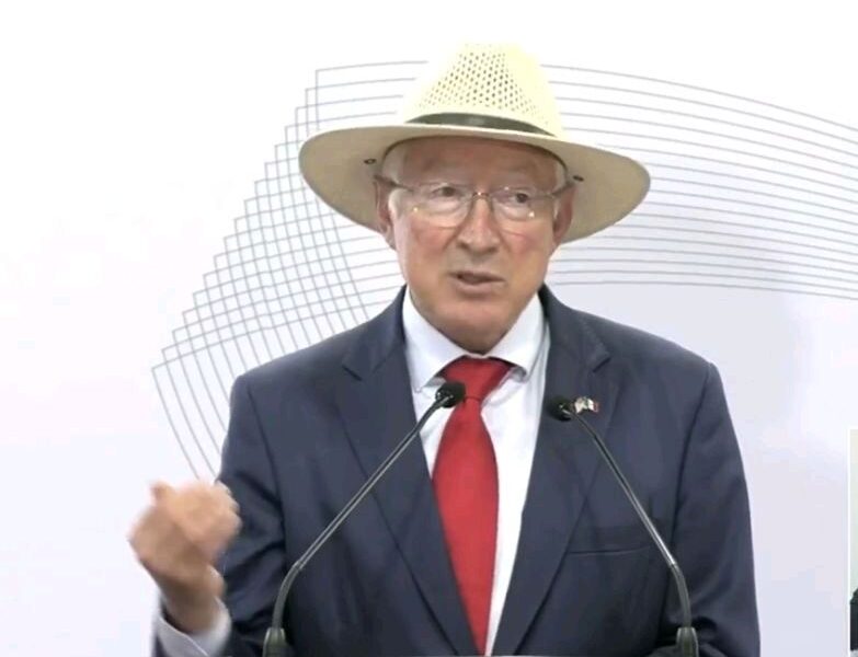 Ken Salazar respalda nombramiento del equipo de Sheinbaum