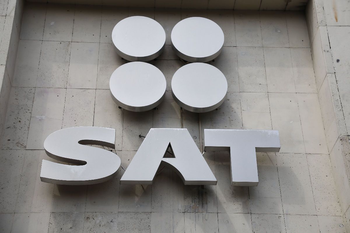 recaudación SAT 2024 grandes contribuyentes