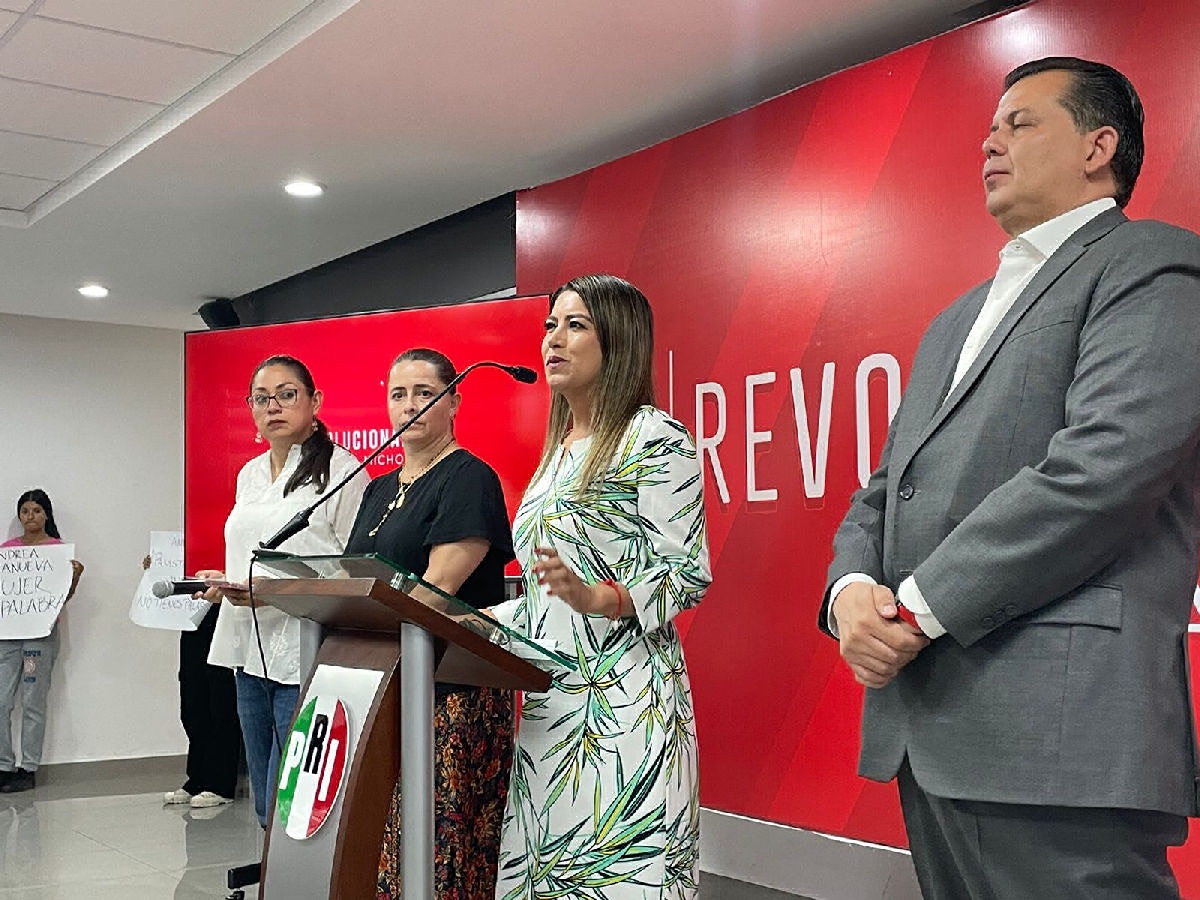 Yanitzi Palomo señala incumplimientos de la diputada Villanueva