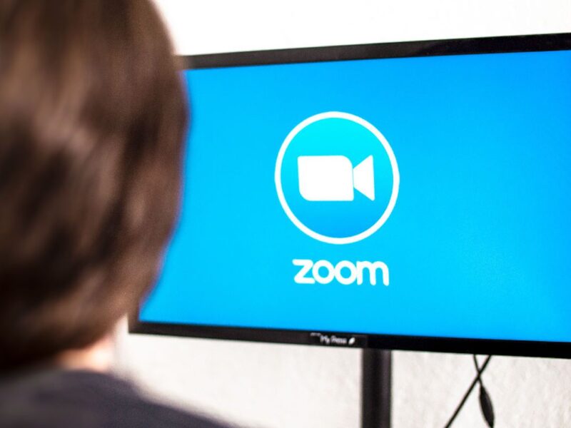 Zoom transforma videollamadas con IA para mejor productividad