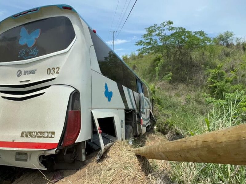 Accidente de autobús de turismo deja 34 heridos en La Unión