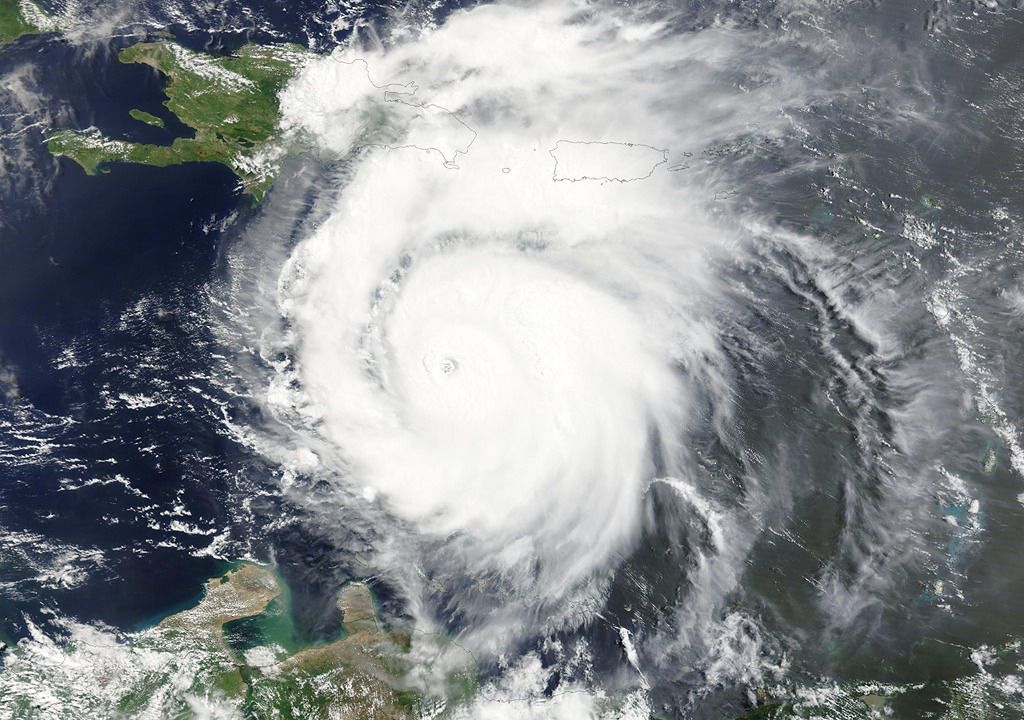 cobertura seguros huracán beryl daños