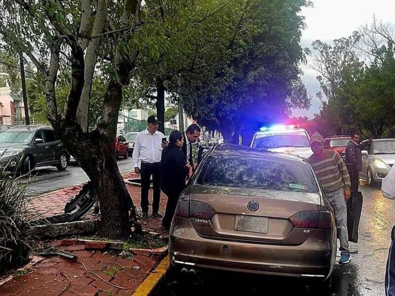 Dos lesionados en accidente en la Av. Camelinas