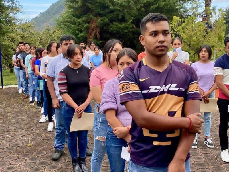 Hoy presentan examen en Escuela Normal Indígena