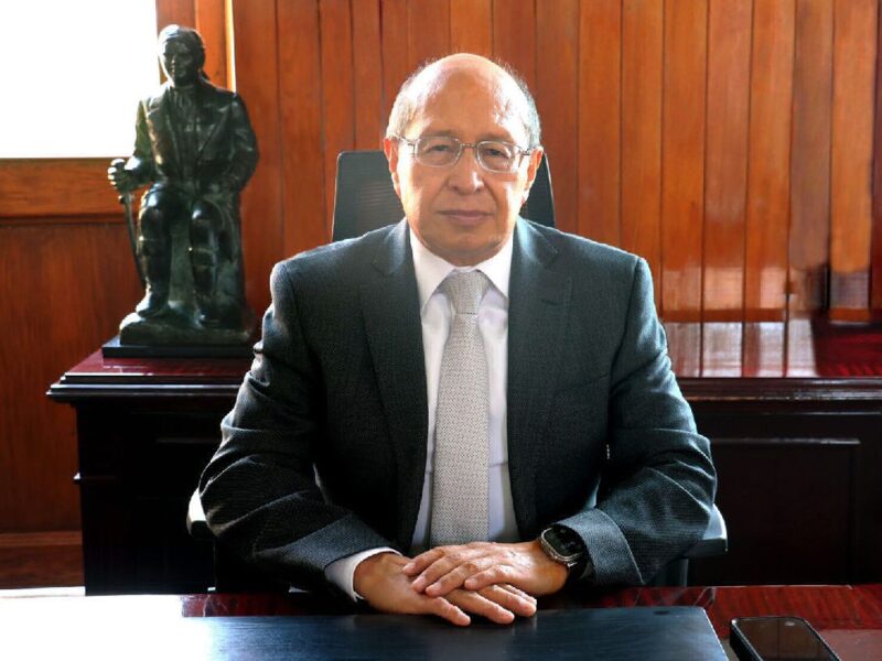 Presidente del Poder Judicial de Michoacán celebra el día del abogado