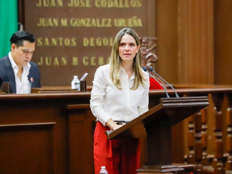 Propone Daniela de los Santos crear fiscalía especializada en animales