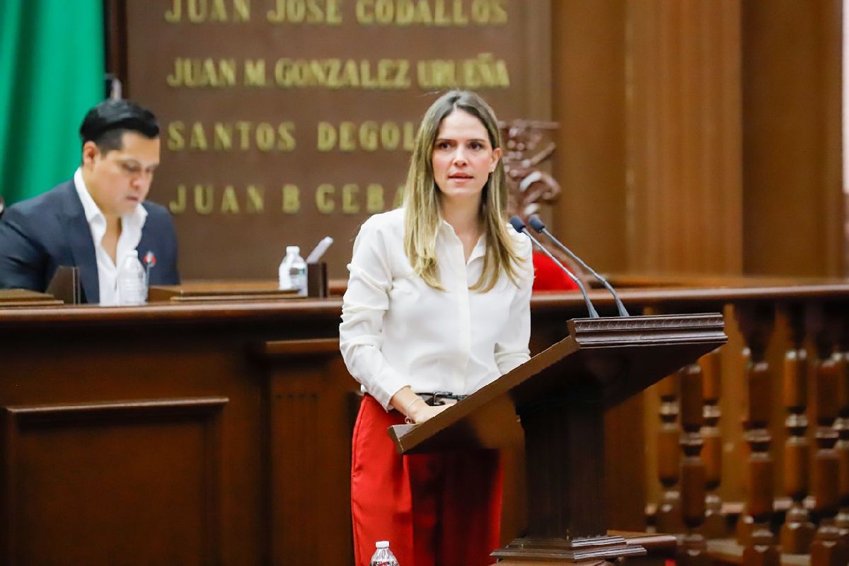 Propone Daniela de los Santos crear fiscalía especializada en animales