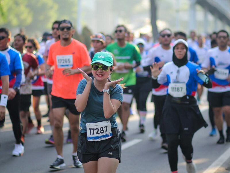 Regresa a Zamora la carrera “Holy Run Neón”