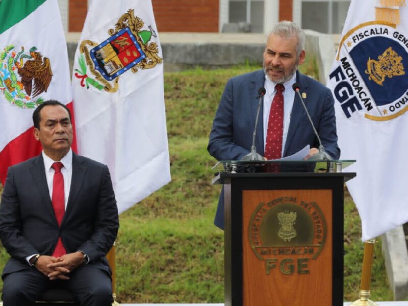 Resalta Bedolla compromiso de FGE en Complejo de Sentimientos de la Nación