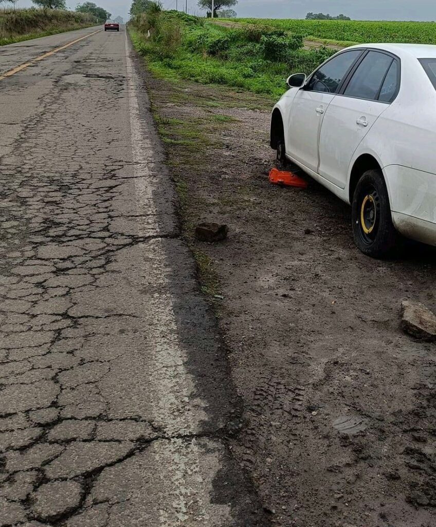 se buscará con diputados federales rehabilitar carreteras de Michoacán