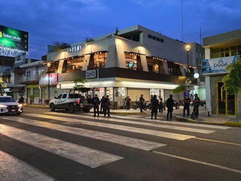 Trágico asesinato de una adolescente en un Oxxo de Zamora