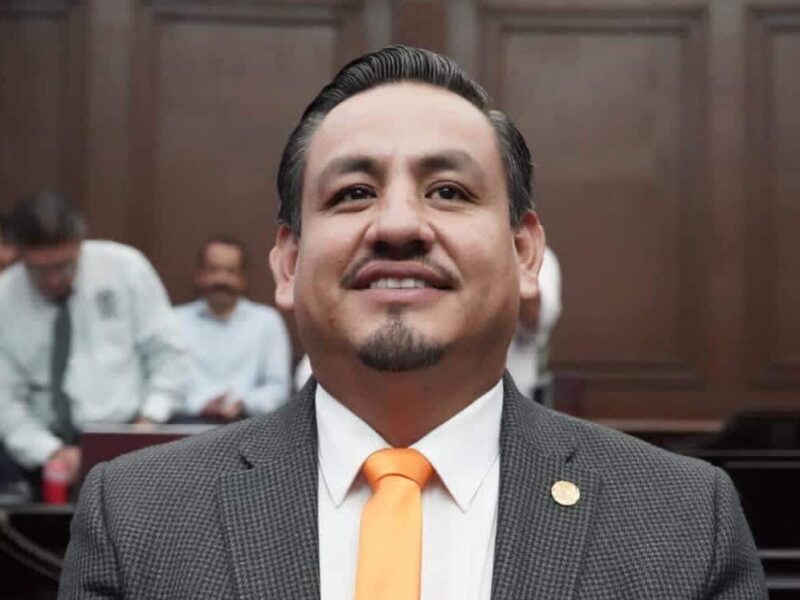 Víctor Manríquez promte una agenda progresista en Michoacán