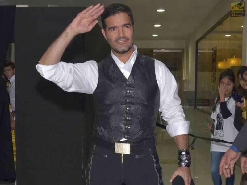 Pablo Montero se ausentó del estreno de “Perfume de Gardenia”, causando polémica en el medio artístico mexicano, y revela las causas de no asistir