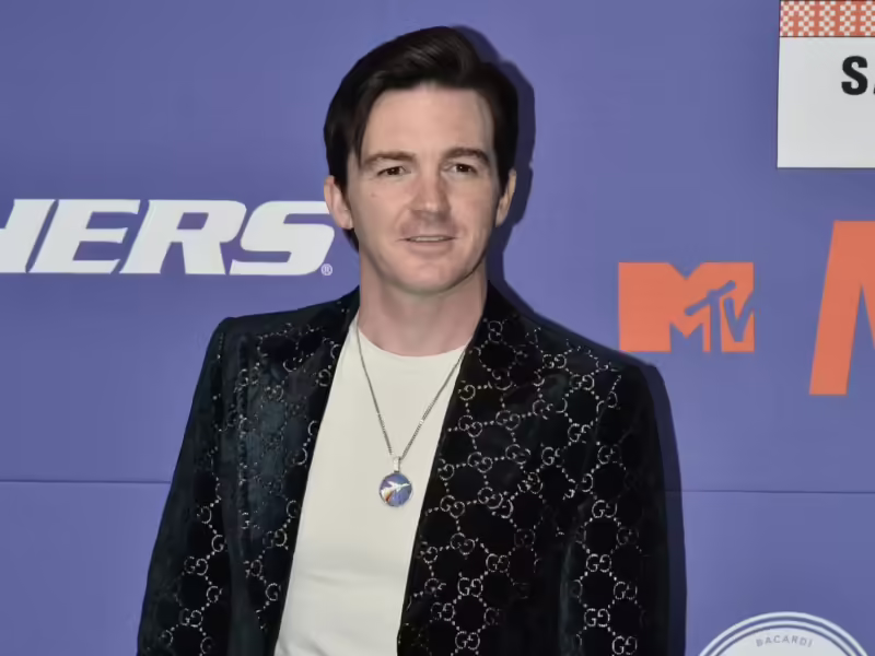 Drake Bell se incomoda al escuchar preguntas sobre su vida sentimental
