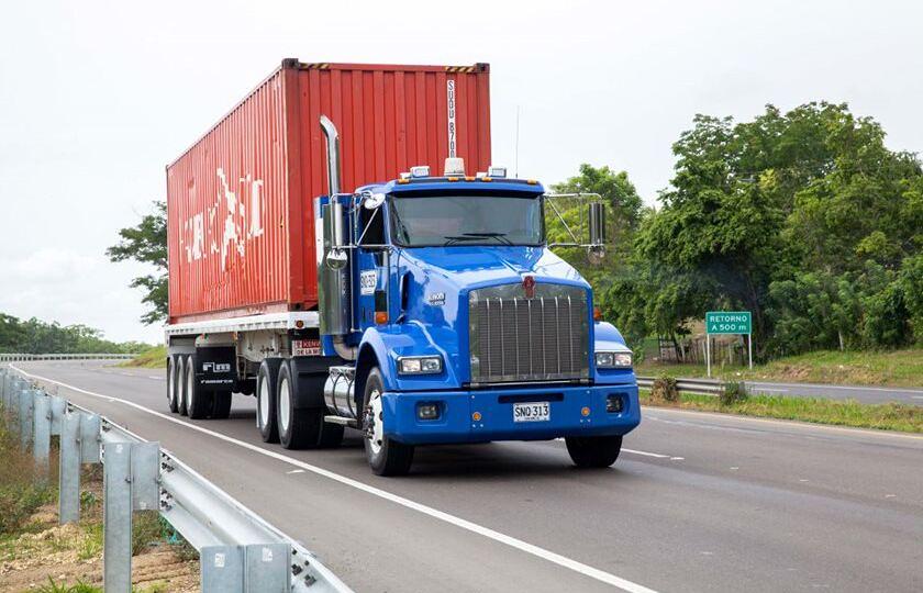 robo de tractocamión en la Autopista Siglo XXI