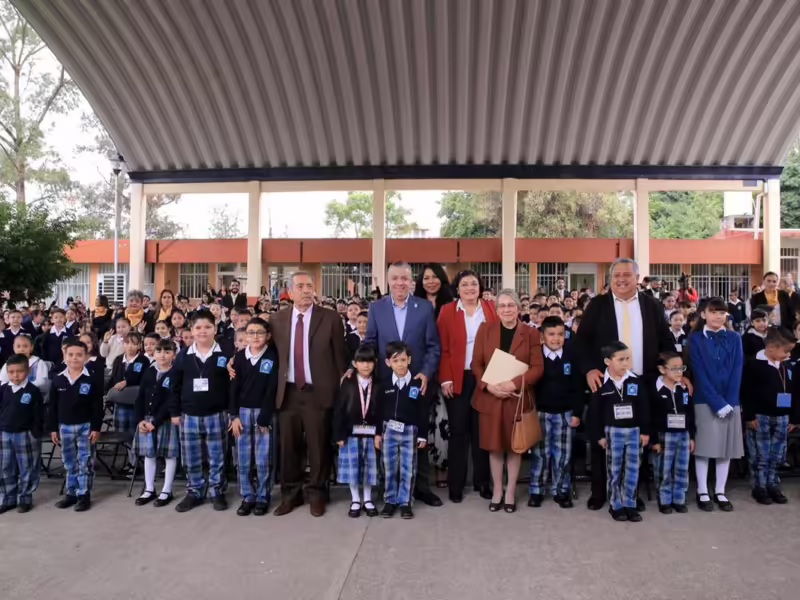 sueldos magisterio Michoacán luis navarro