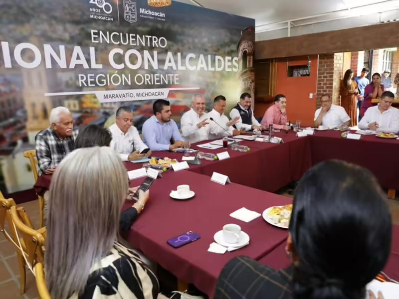 Acompañan construcción de autopista Maravatío-Zitácuaro