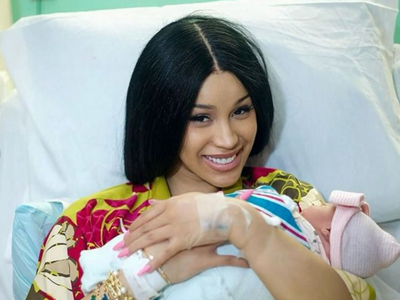 Cardi B anuncia el nacimiento de su tercer bebé