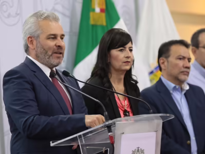 Con Bedolla, los trámites educativos están a un solo clic en espacios digitales