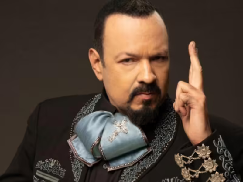 Pepe Aguilar envía indirecta a Nodal