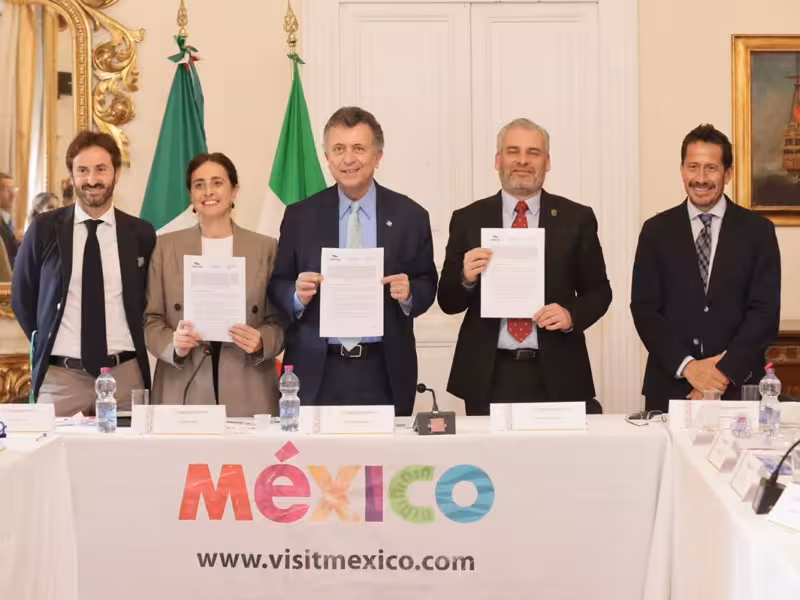 Bedolla y CaMexItal firman convenio de inversión de empresas italianas en Michoacán