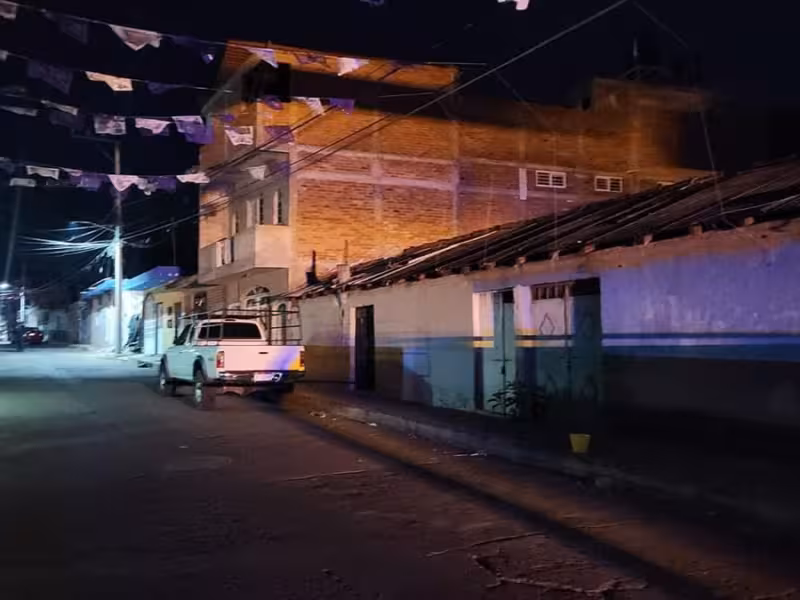 De cuatro balazos hieren a joven mujer, en ataque armado en Jacona