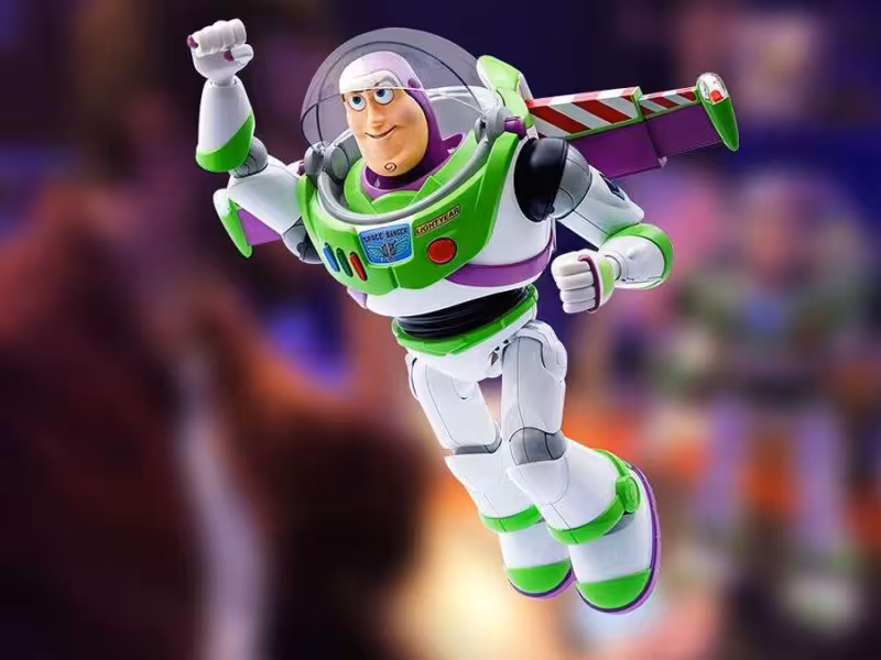 Lanzan figura robótica de Buzz Lightyear y causa furor en redes; este es su costo