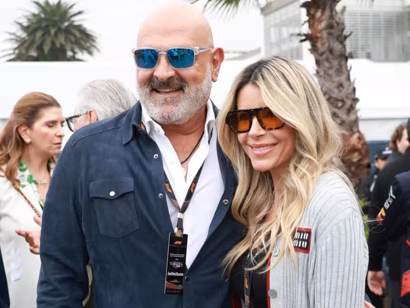 Michel Kuri, y Rebeca Sáenz, confirman noviazgo en el Gran Premio de México