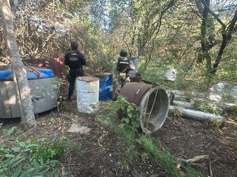 Aseguran narcolaboratorio en Buenavista, Michoacán