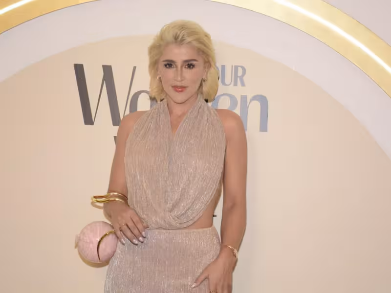 Casandra Sánchez-Navarro confiesa que pese a divorcia todavía tiene asuntos con su exmarido