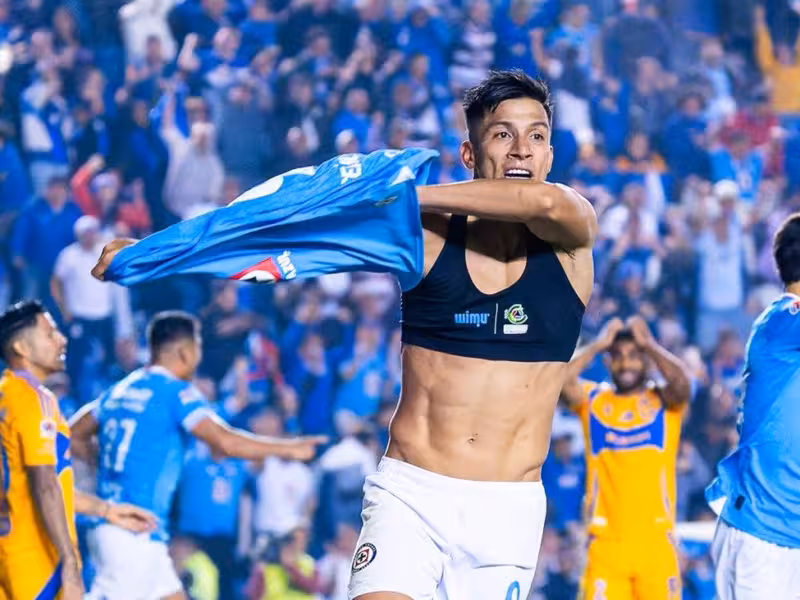 Cruz Azul rescata un punto ante Tigres en el último suspiro del Apertura 2024
