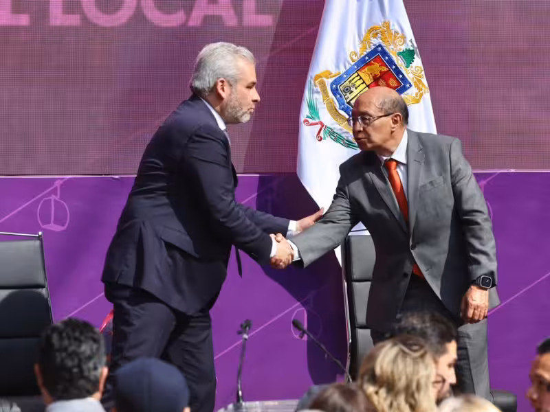 Giñe el ojo Bedolla al Poder Judicial de Michoacán; compromete fondo para el retiro anticipado
