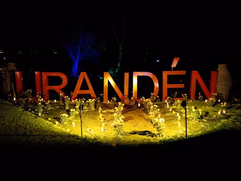 Hoy último día para recorrido nocturno en canoas de Urandén