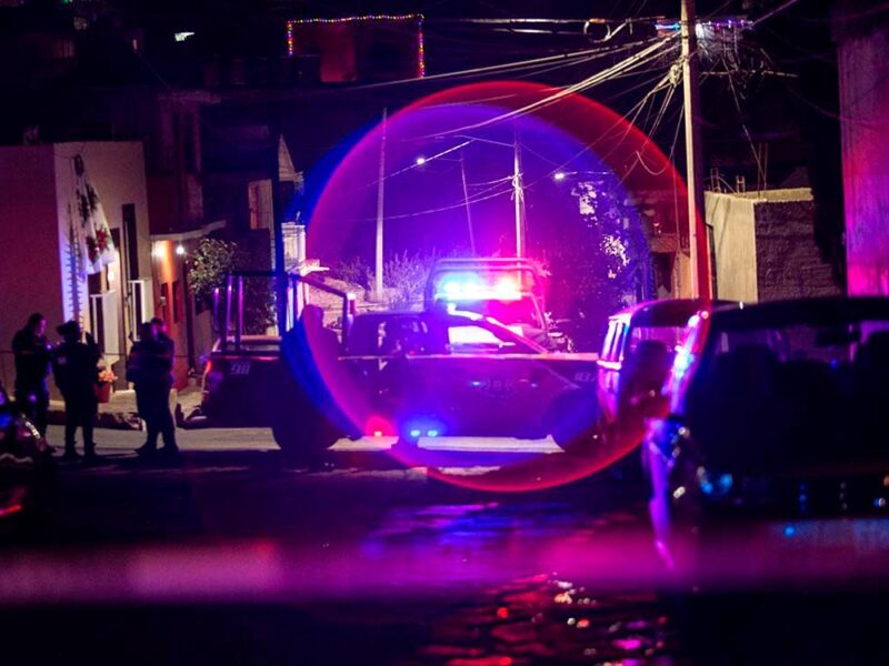 Investigan ataque armado a 2 estadounidenses en Caborca