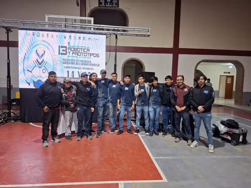 Robótica y prototipos estudiantes UMSNH