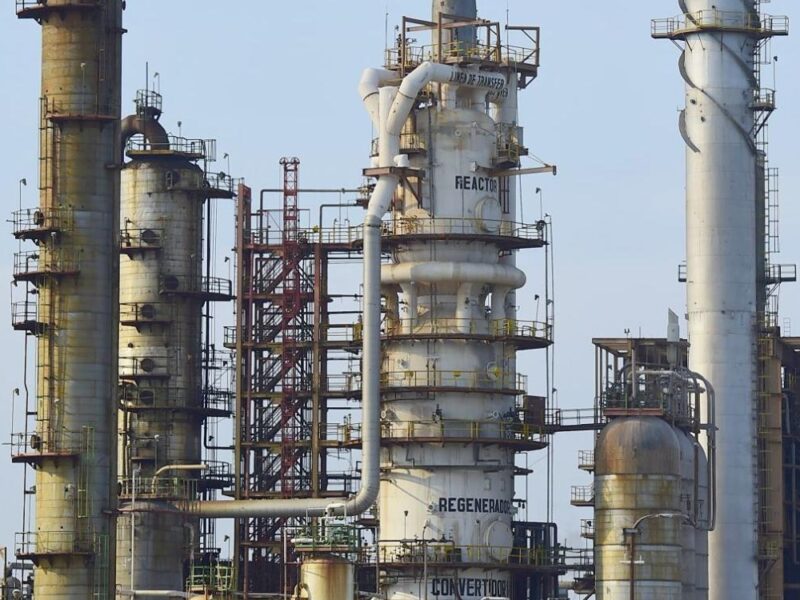 Sofocan incendio en refinería Salina Cruz de Pemex