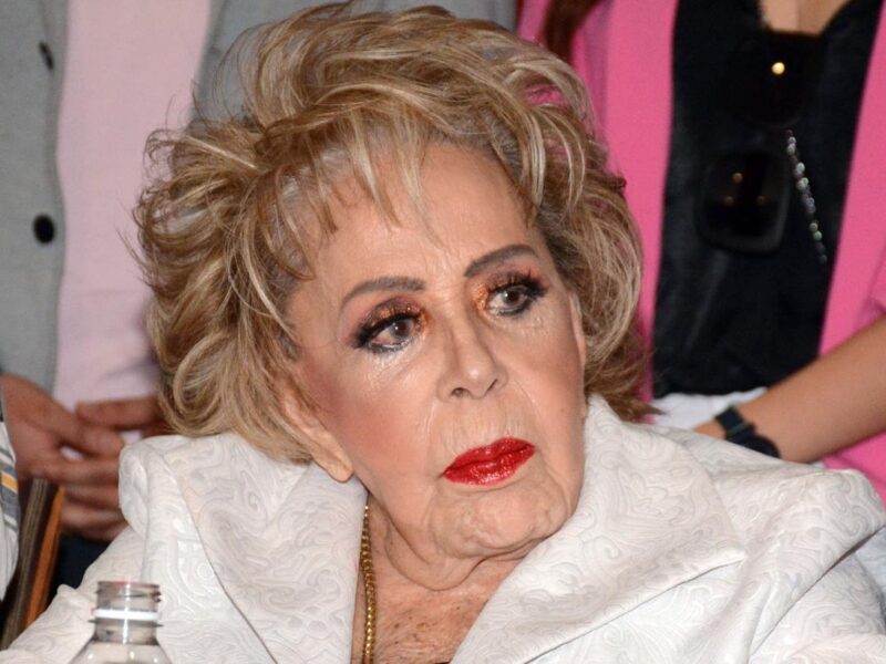Televisa Rinde Homenaje a Silvia Pinal con Placa Conmemorativa
