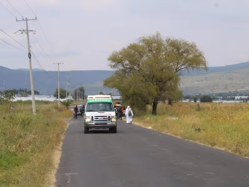 trágico accidente en Zamora auto embiste a 3 peatones