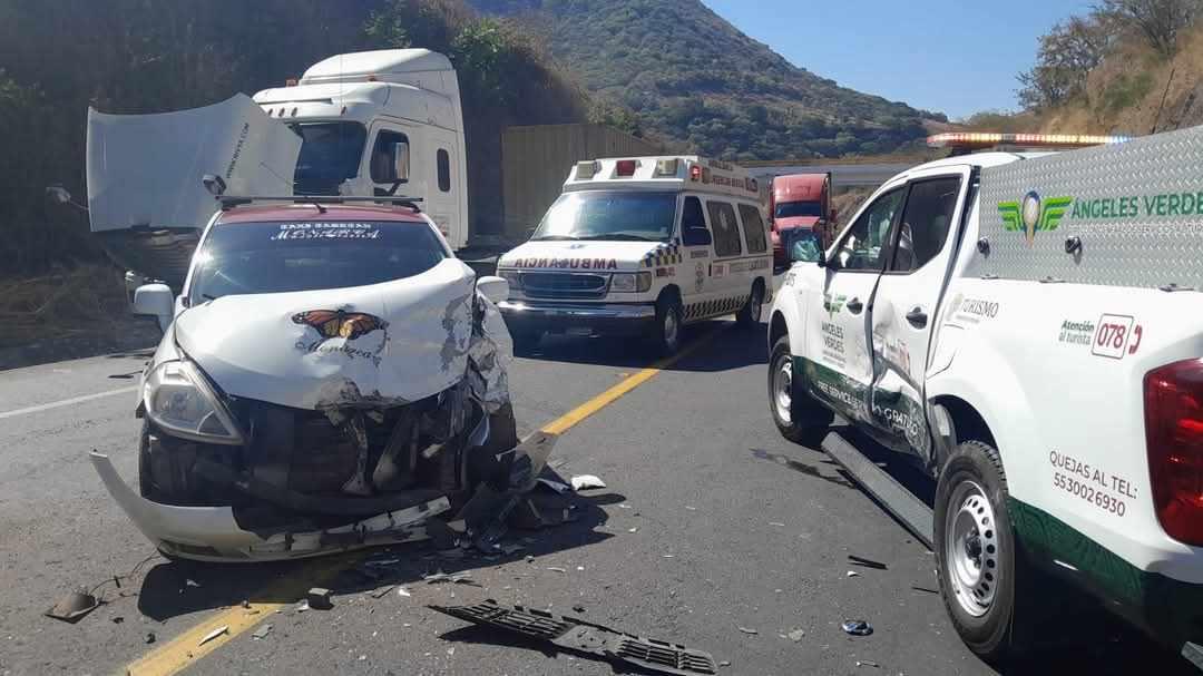 accidentes autopista Siglo XXI choques incendio