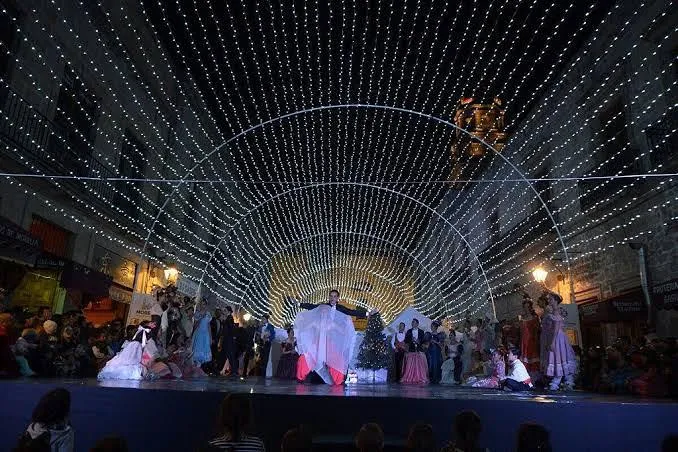 Encenderán 2 millones de luces navideñas y abrirán pista de hielo en Morelia