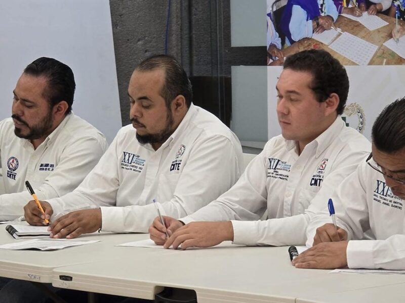 Maestros de Michoacán levantan plantón en CDMX