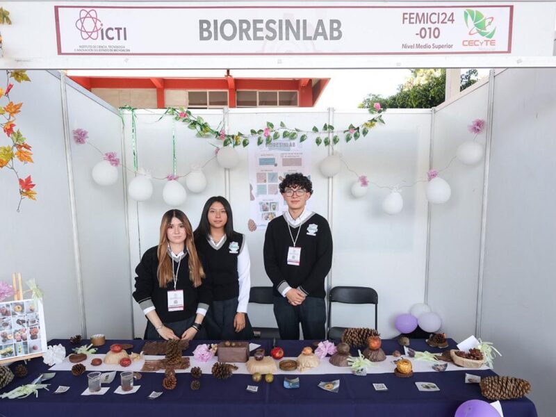 Pasan a fase nacional estudiantes michoacanos tras ganar concurso de ciencias