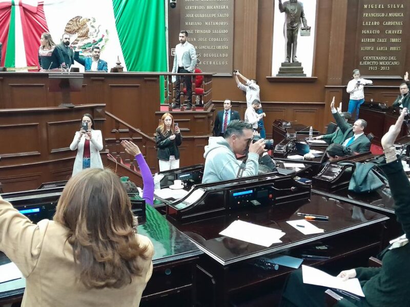 reformas constitucionales indígenas Michoacán aprobación