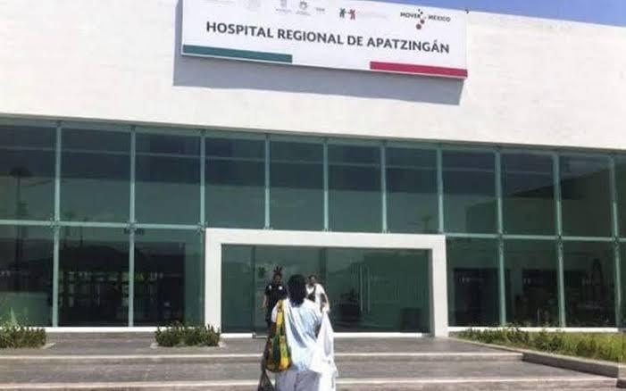 Taxista sufre brutal golpiza en robo callejero en Apatzingán